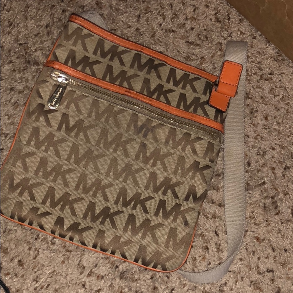 Michael Kors cross body